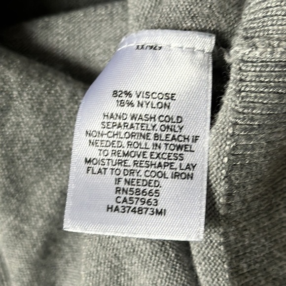 Halogen sweater gray cardigan size XS long sleeve button up preppy - Picture 8 of 9